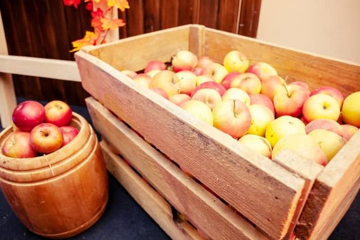 caja manzanas color natural